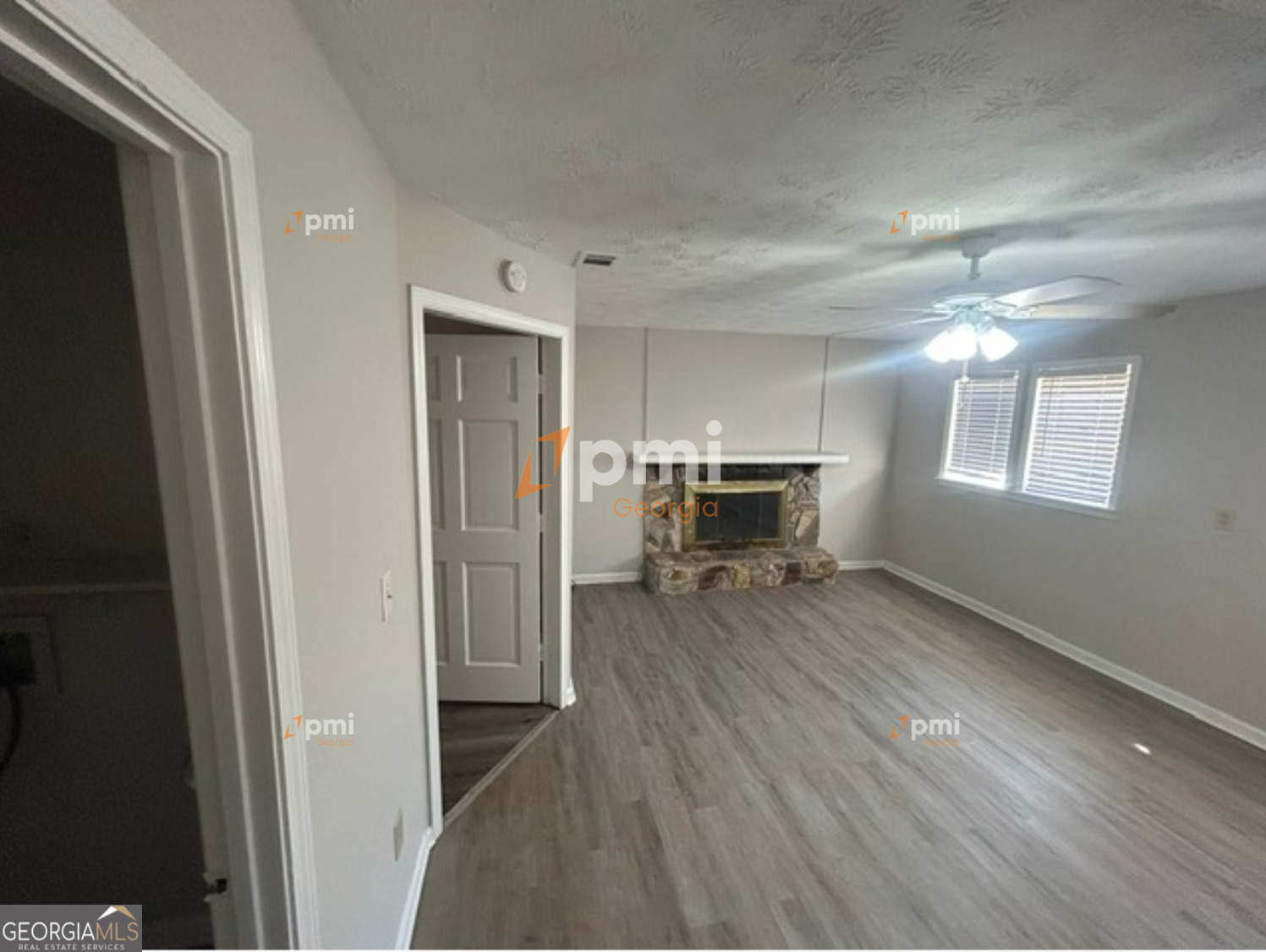 667 Rae Drive Southwest Lawrenceville, GA 30044 - Photo 6 of 22