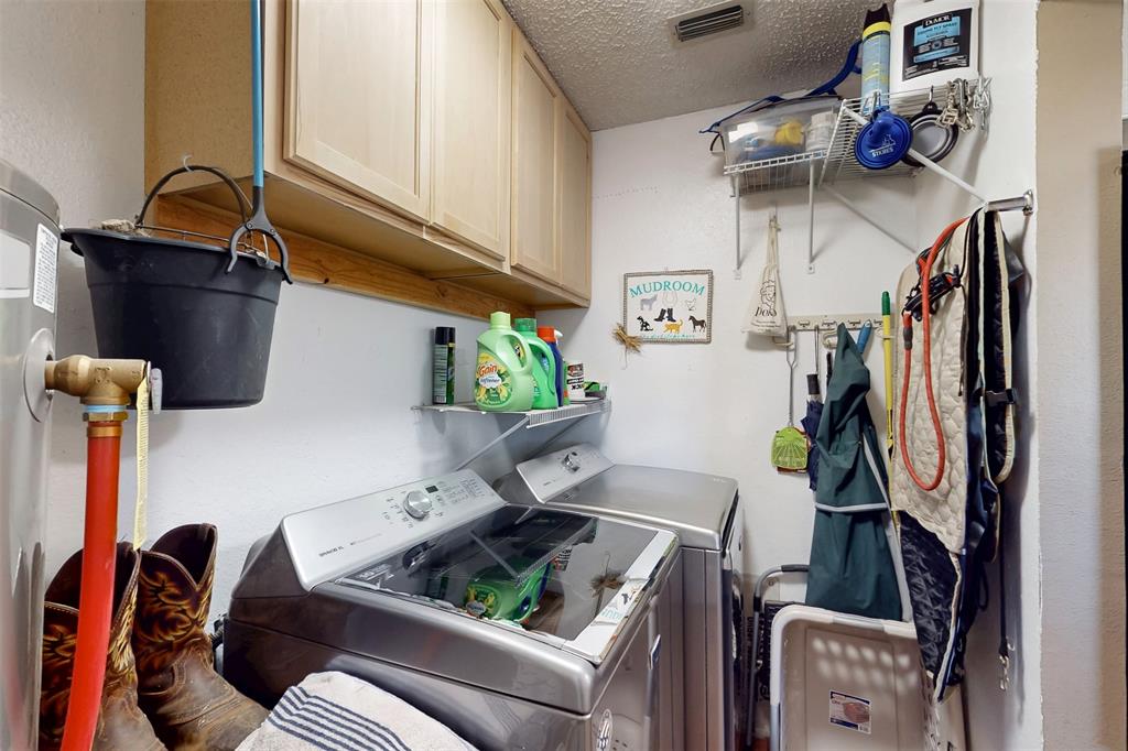 246 Caddo Road Joshua, TX 76058 - Photo 15 of 40