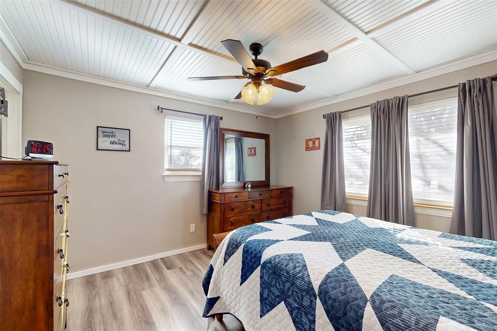 246 Caddo Road Joshua, TX 76058 - Photo 18 of 40