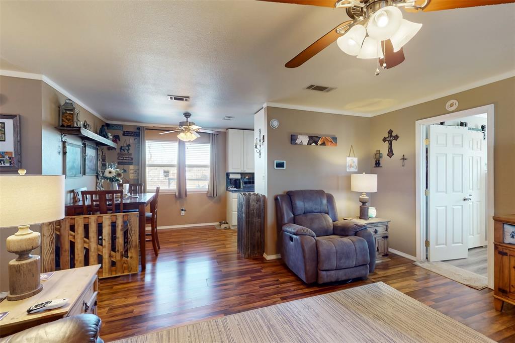 246 Caddo Road Joshua, TX 76058 - Photo 7 of 40