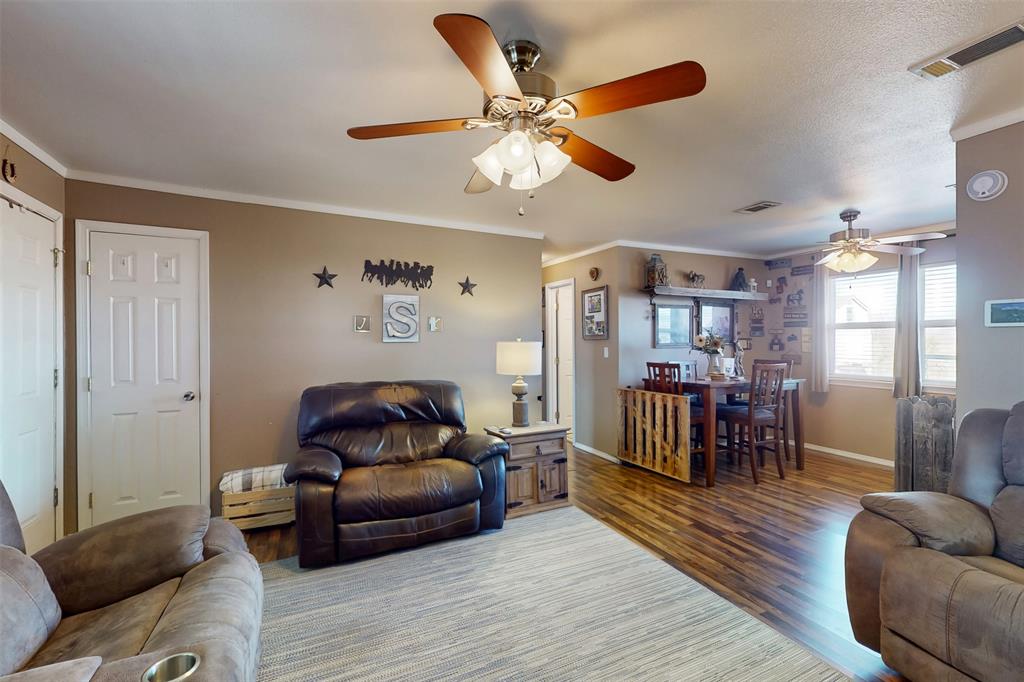 246 Caddo Road Joshua, TX 76058 - Photo 9 of 40