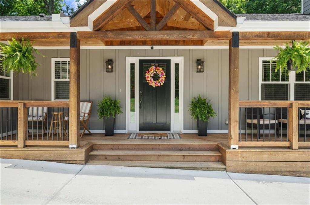 8960 Browns Bridge Road Gainesville, GA 30506 - Photo 4 of 61