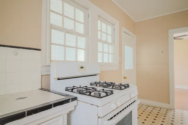 $129,900 | 604 Abell Street South, Wharton, TX 77488