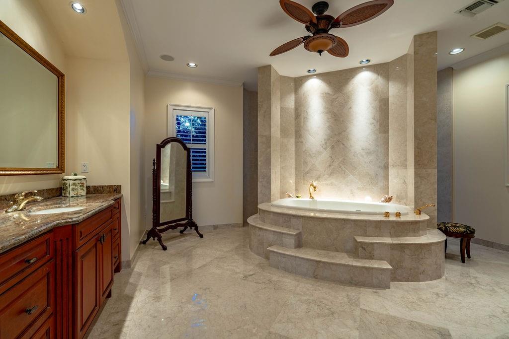 2356 Northeast 26th Street Lighthouse Point, FL 33064 - Photo 41 of 81