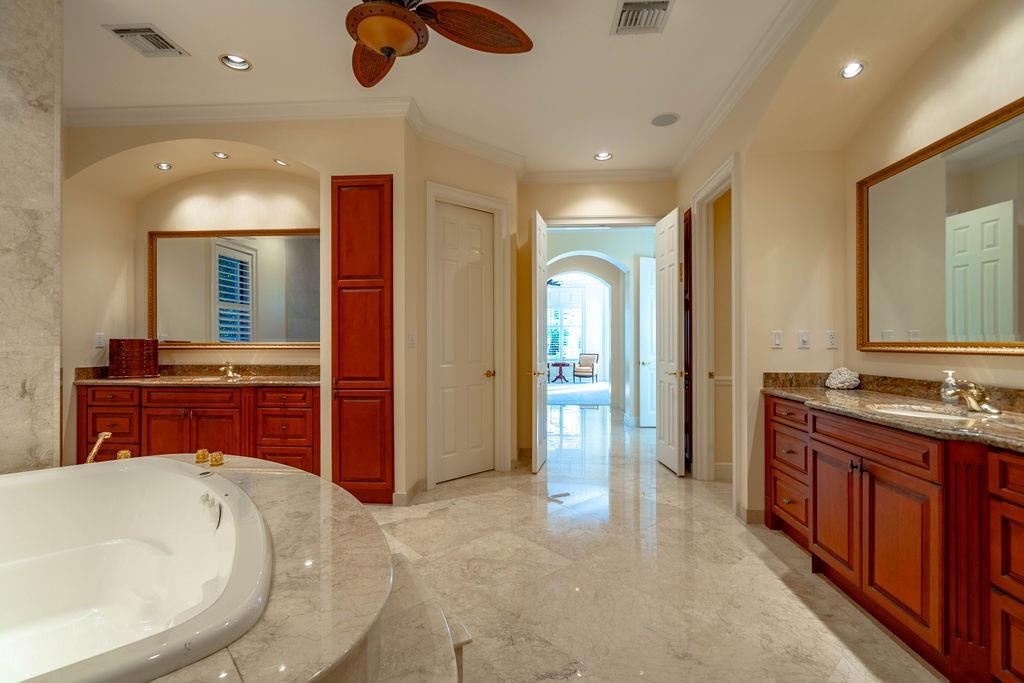 2356 Northeast 26th Street Lighthouse Point, FL 33064 - Photo 43 of 81