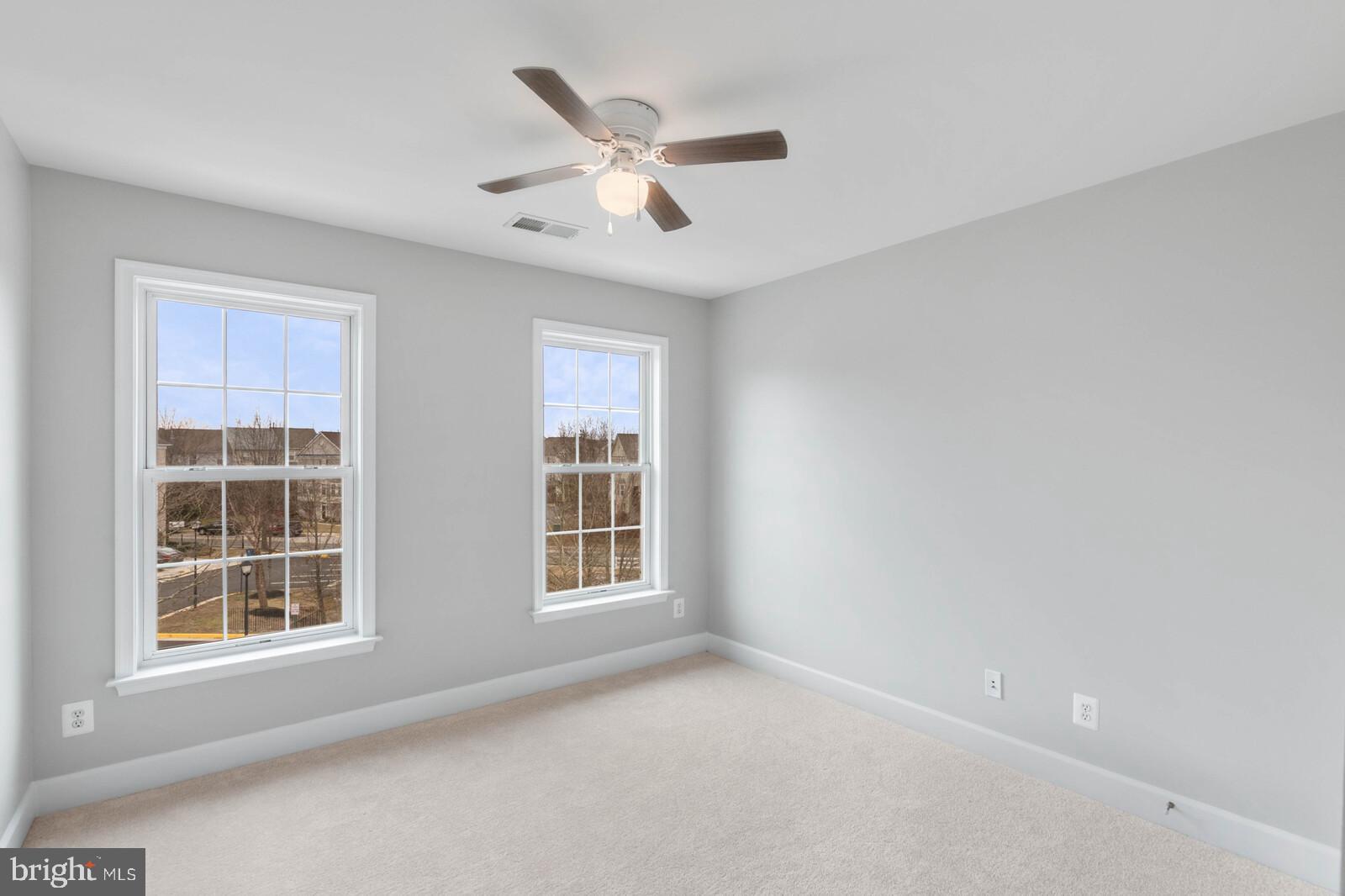 9251 Laurel Ridge Crossing Road Lorton, VA 22079 - Photo 32 of 47 Gallery Image 32