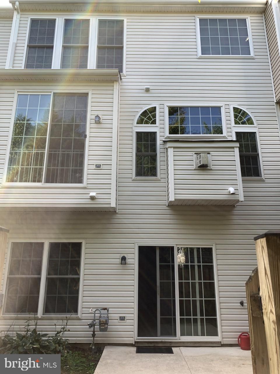 9251 Laurel Ridge Crossing Road Lorton, VA 22079 - Photo 47 of 47 EXTERIOR REAR