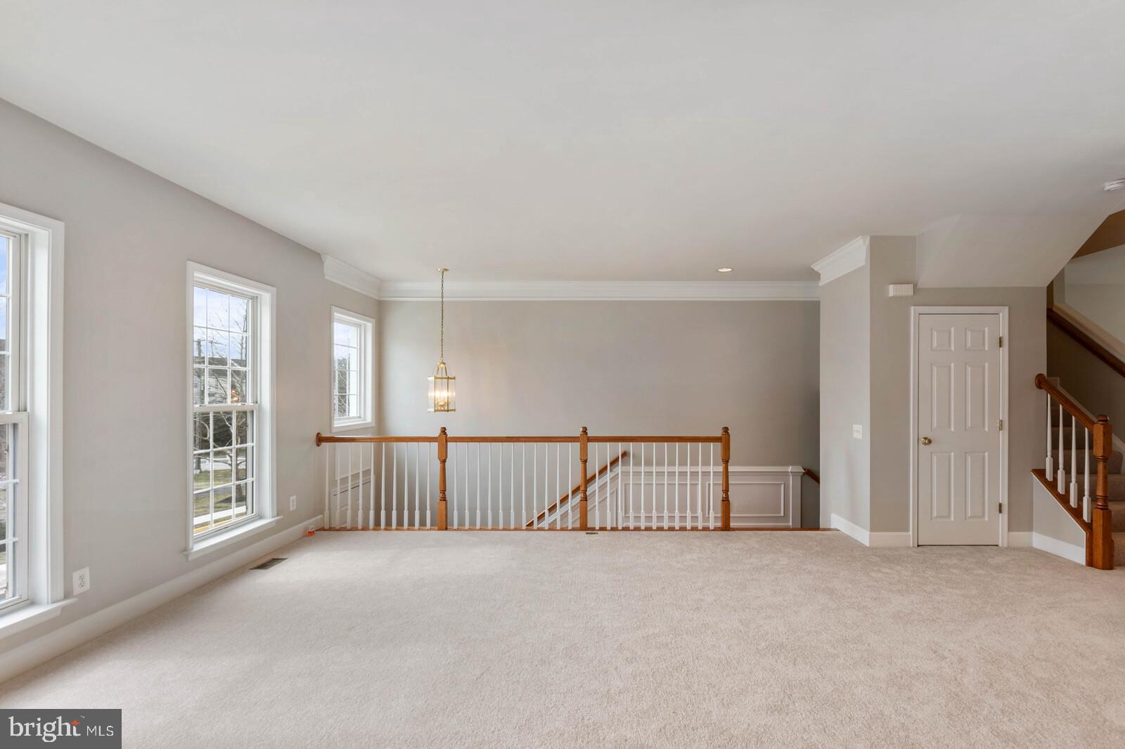 9251 Laurel Ridge Crossing Road Lorton, VA 22079 - Photo 9 of 47 Gallery Image 9