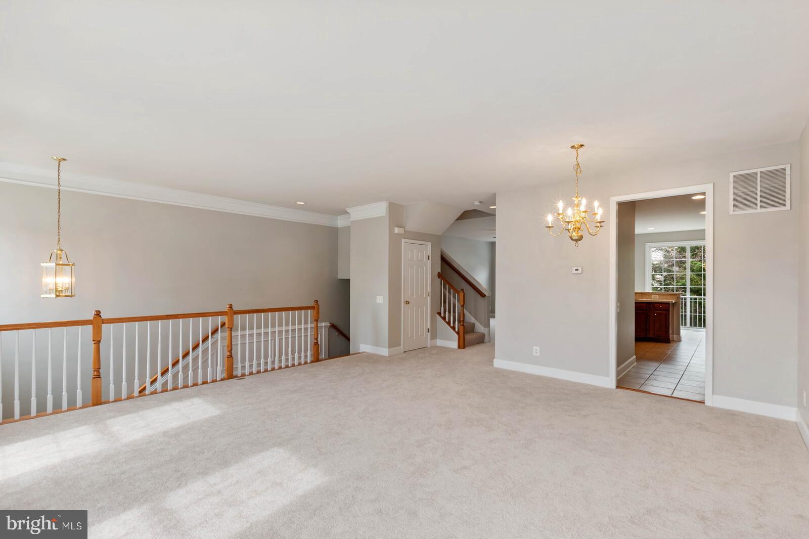 9251 Laurel Ridge Crossing Road Lorton, VA 22079 - Photo 10 of 47 Gallery Image 10