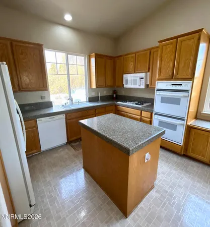 $2,500 | 7326 La Costa Street, Sparks, NV 89436
