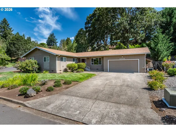 $429,000 | 209 River Drive, Roseburg, OR 97470