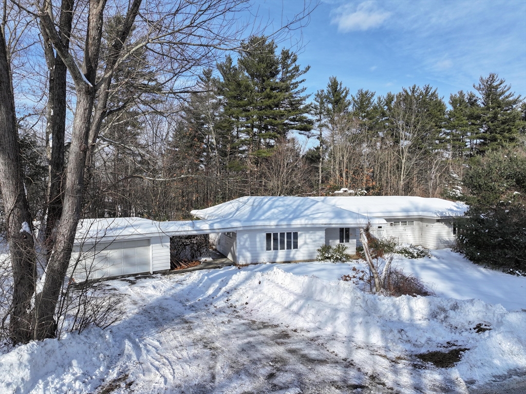 7 Christian Lane Whately, MA 01093 - Photo 3 of 29