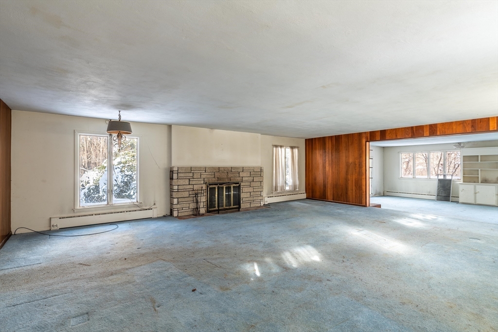 7 Christian Lane Whately, MA 01093 - Photo 5 of 29