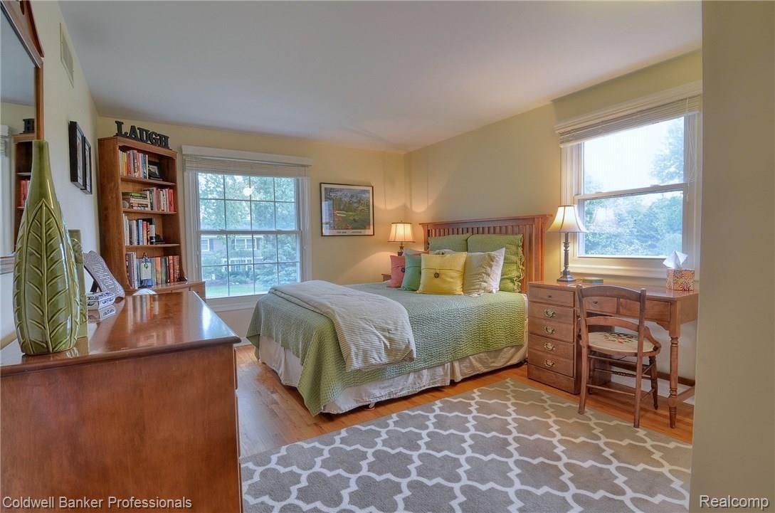 836 Foxhall Road Bloomfield Hills, MI 48304 - Photo 22 of 31 2nd_Bedroom.jpg