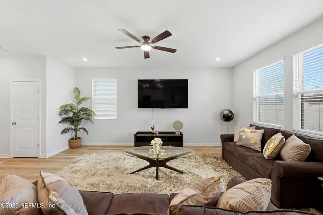 $3,200 | 14742 Cashew Avenue, Jacksonville, FL 32218