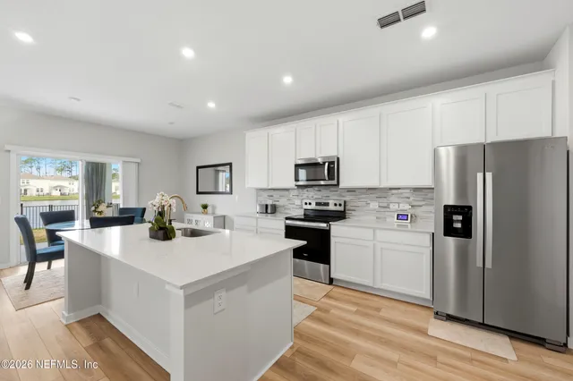 $3,200 | 14742 Cashew Avenue, Jacksonville, FL 32218