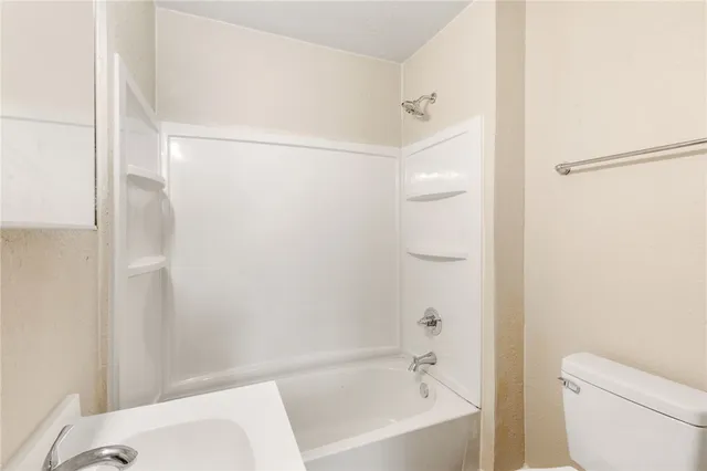 $199,900 | 806 Walnut Street, Bryan, TX 77803