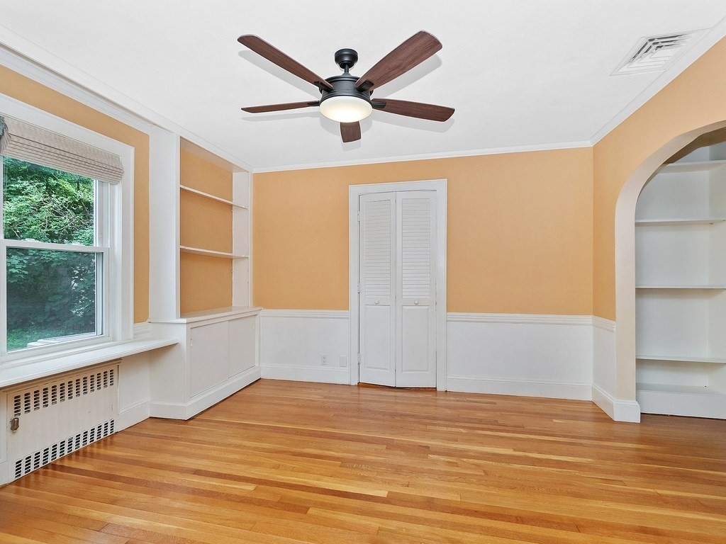 347 Russett Road Brookline, MA 02467 - Photo 7 of 35 Gallery Image 7