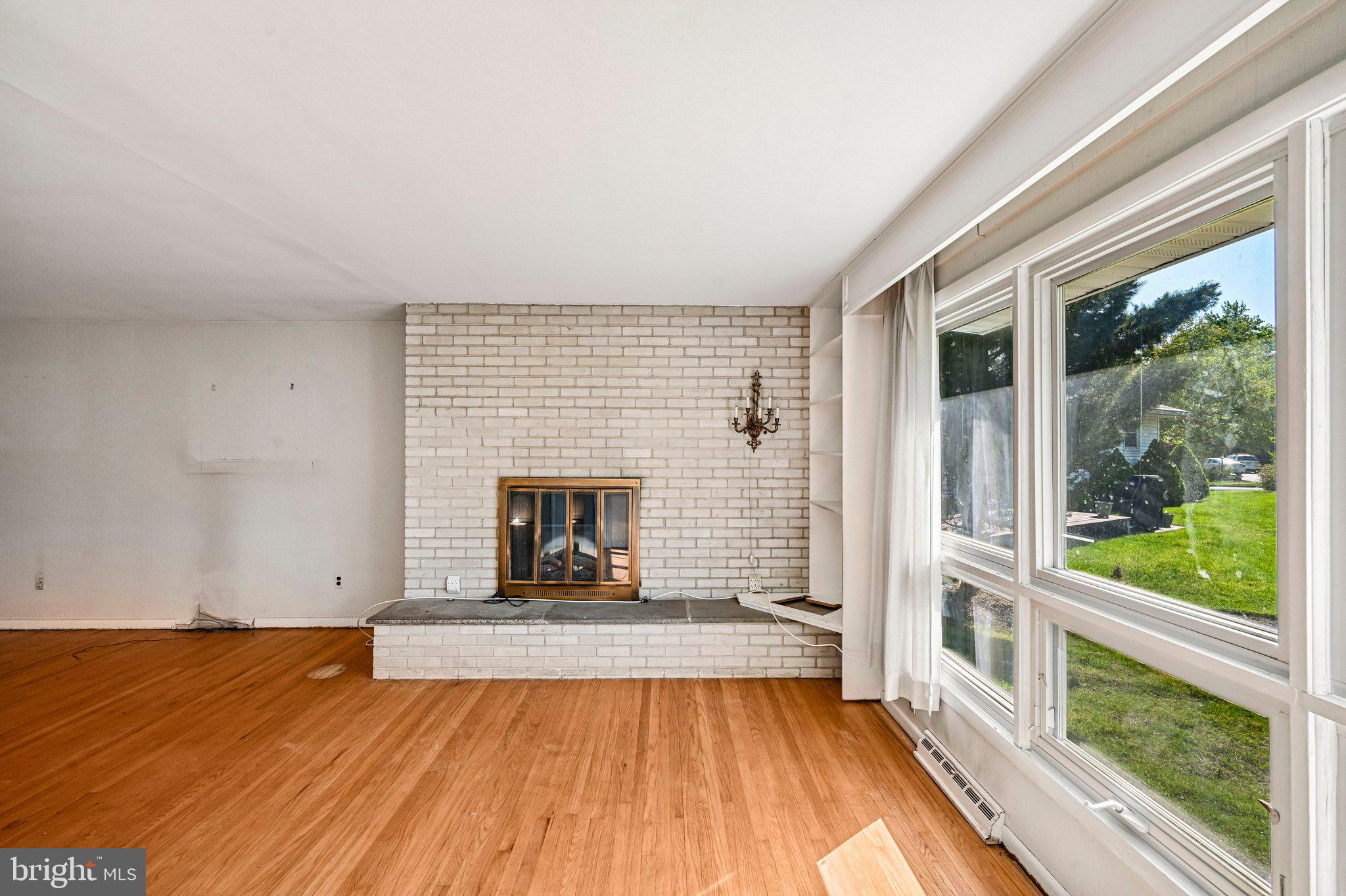 871 Wayside Lane Haddonfield, NJ 08033 - Photo 11 of 39 Electric fireplace