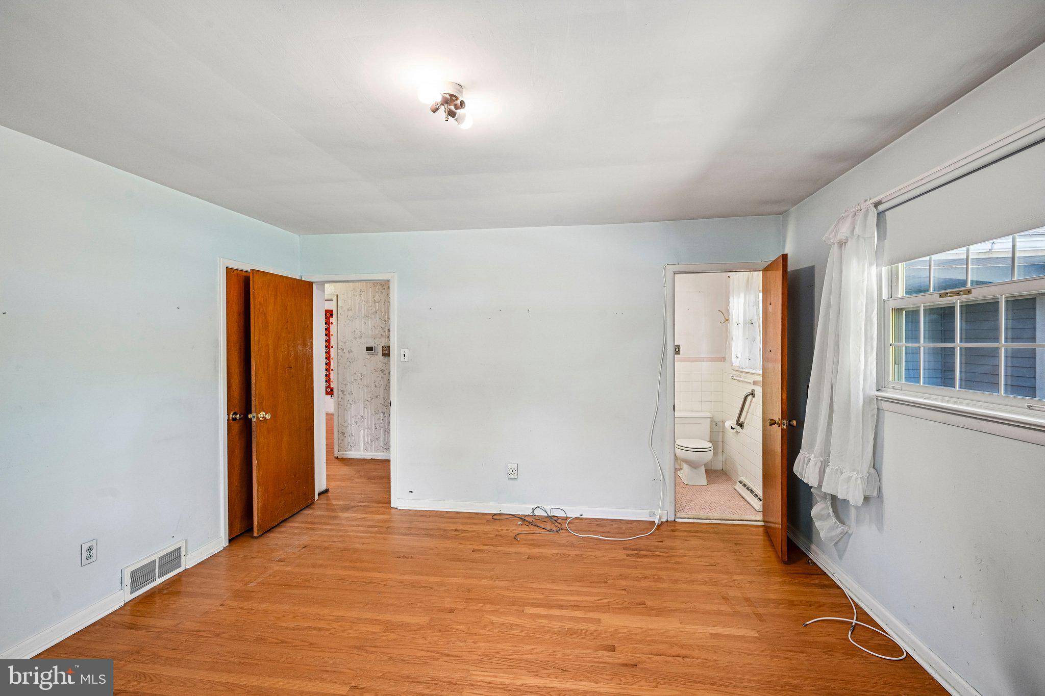 871 Wayside Lane Haddonfield, NJ 08033 - Photo 20 of 39 Primary bedroom