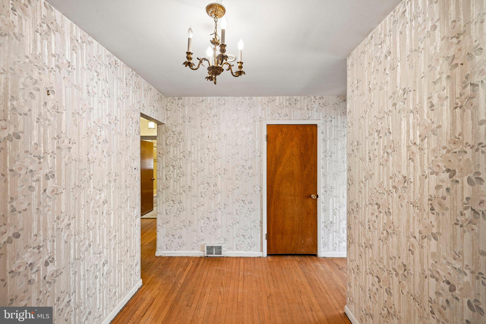 871 Wayside Lane Haddonfield, NJ 08033 - Photo 5 of 39 Foyer with 2 coat closets