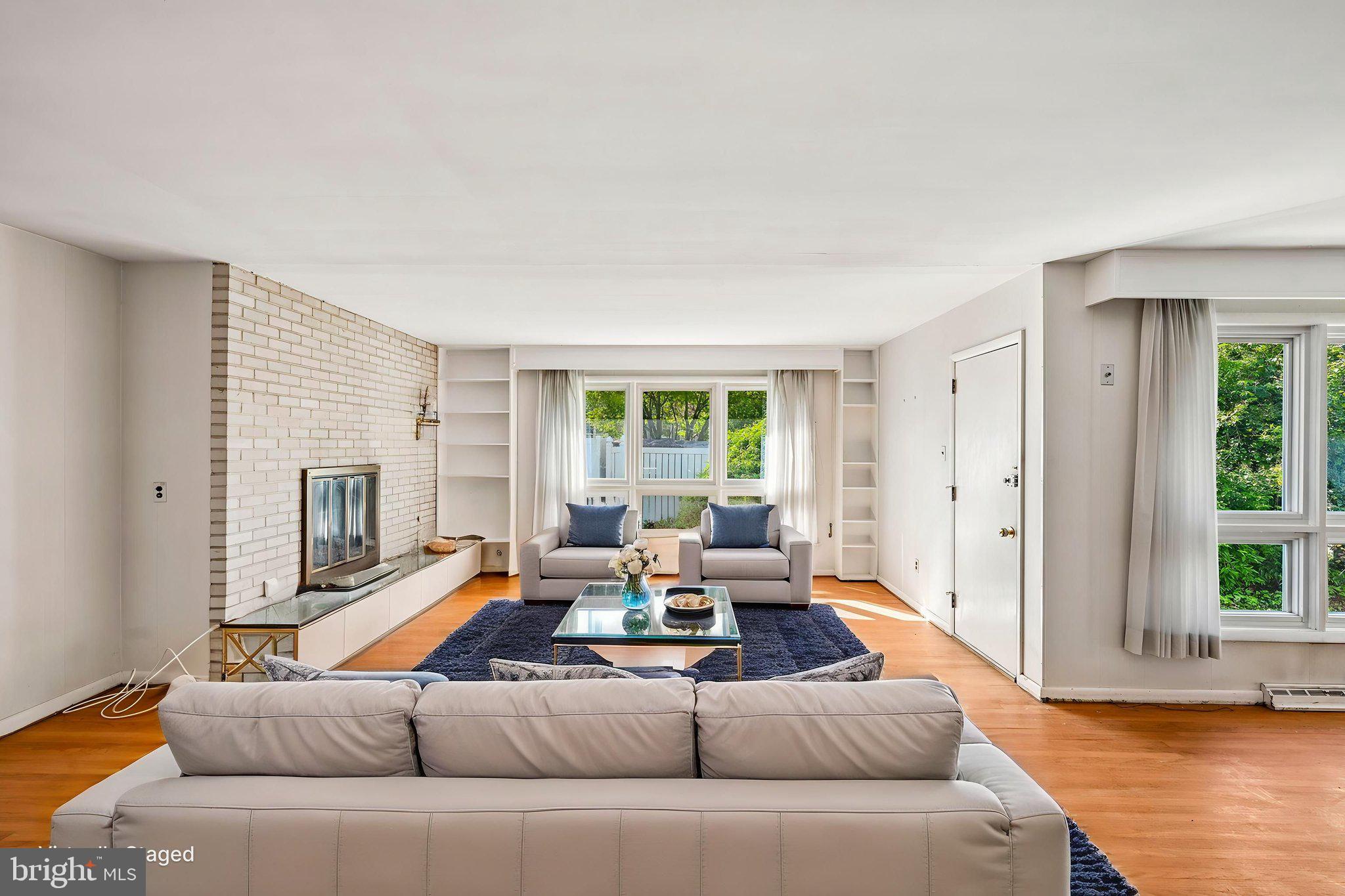 871 Wayside Lane Haddonfield, NJ 08033 - Photo 6 of 39 Living room - virtual staging