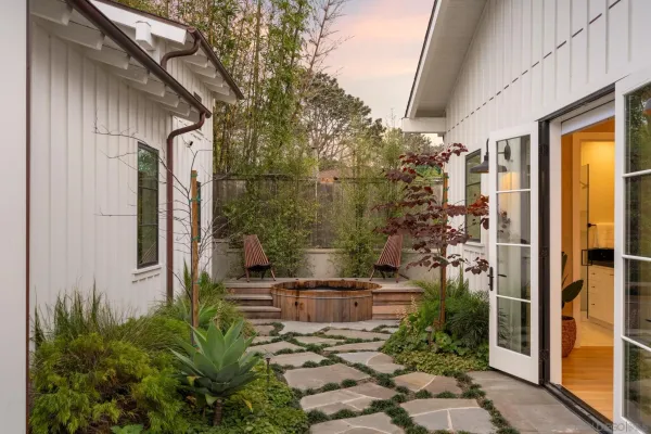 $10,995,000 | 1023 Stratford Court, Del Mar, CA 92014