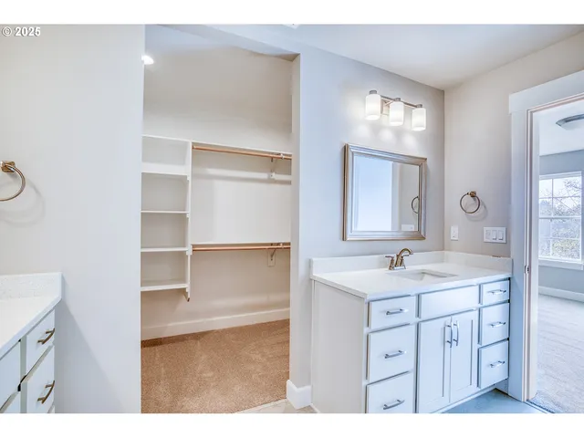 $675,000 | 2910 Northeast Klamath Place, Newport, OR 97365