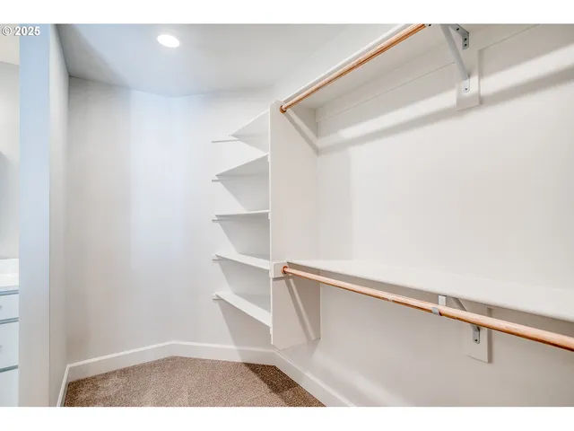 $675,000 | 2910 Northeast Klamath Place, Newport, OR 97365