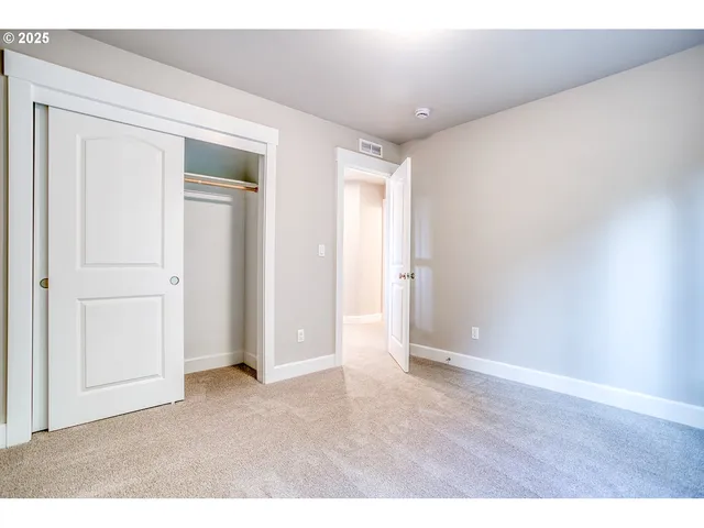 $675,000 | 2910 Northeast Klamath Place, Newport, OR 97365