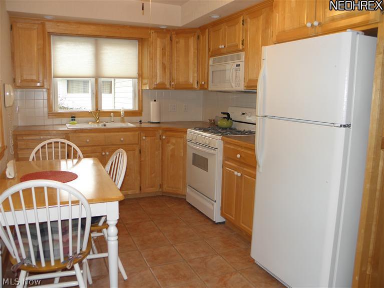 2125 Springfield Center Road Akron, OH 44312 - Photo 2 of 21 Gallery Image 2