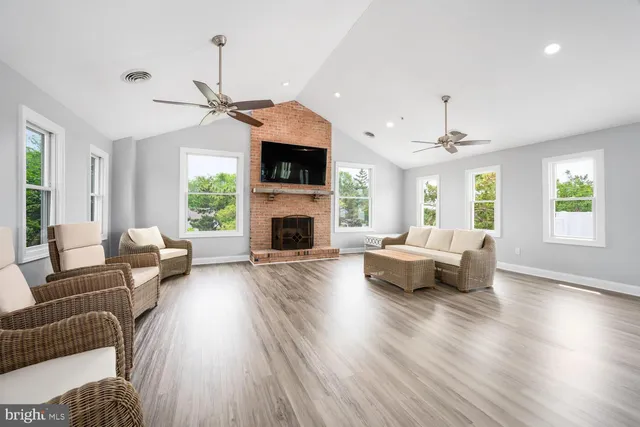 $399,000 | 402 Blenny Lane, Chester, MD 21619