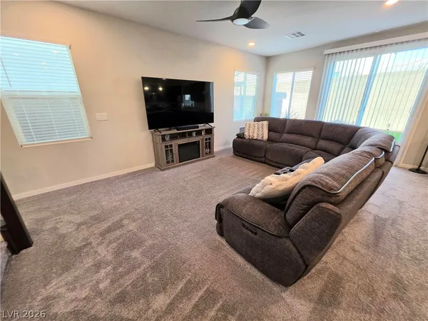 $2,100 | 2882 Timber Country Road, North Las Vegas, NV 89086