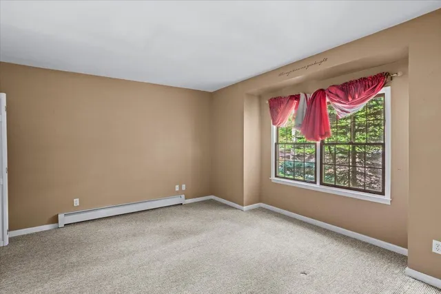 $369,000 | 161 Fawnwood Drive, Greentown, PA 18426