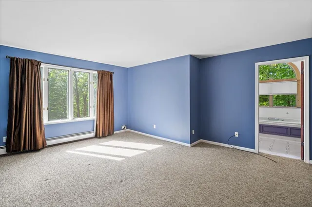 $369,000 | 161 Fawnwood Drive, Greentown, PA 18426