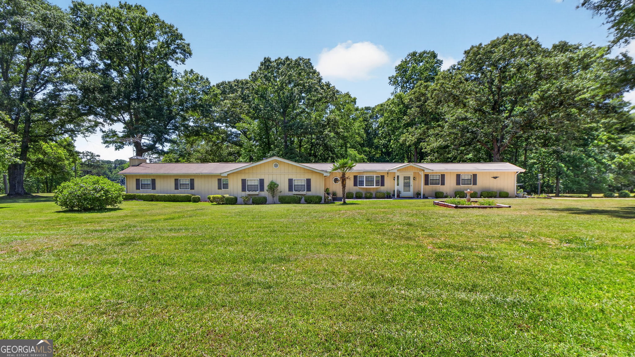 100 Bass Circle Jackson, GA 30233 - Photo 1 of 69