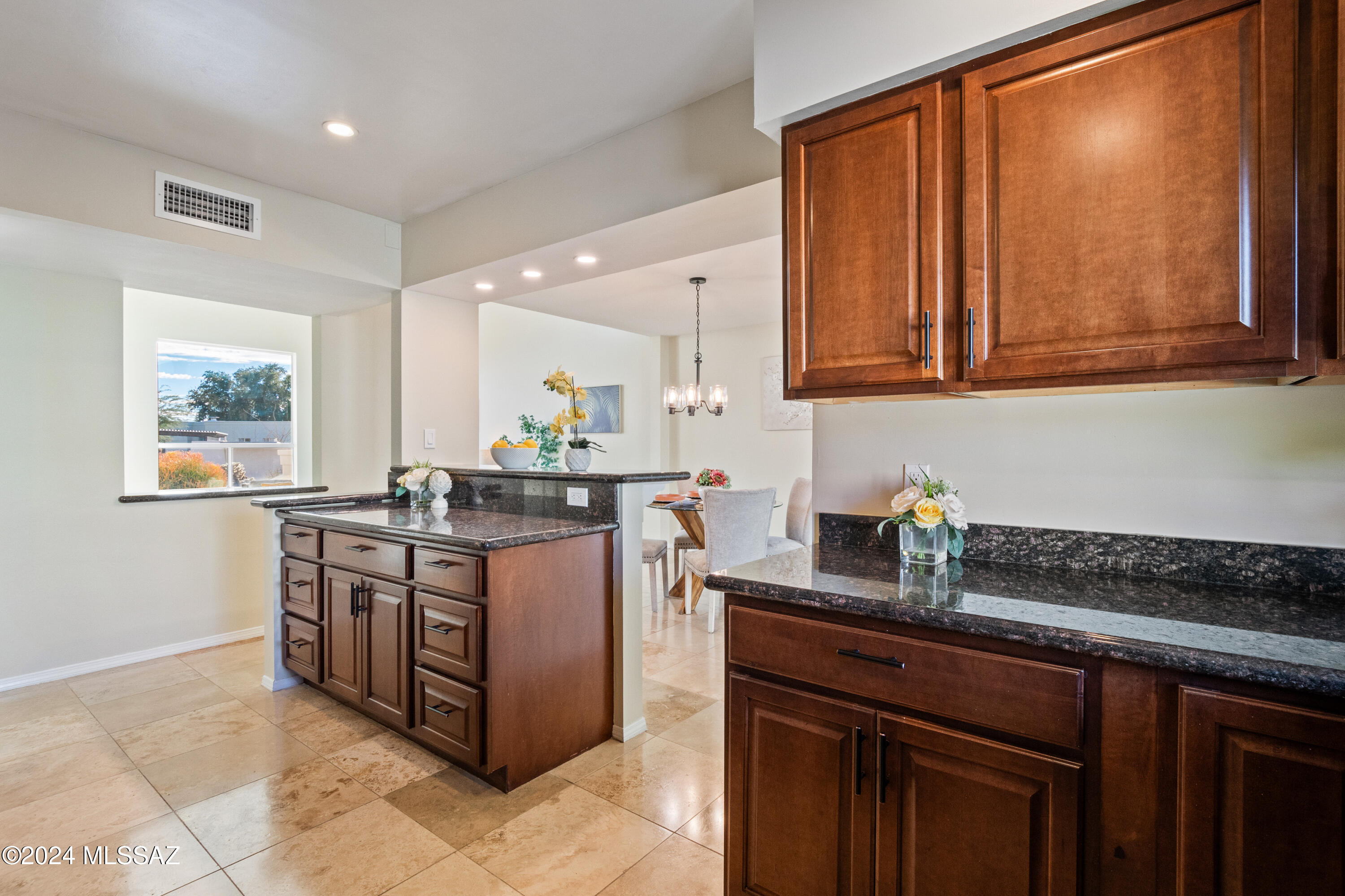 6100 North Oracle Road, Unit 8 Tucson, AZ 85704 - Photo 13 of 47 Gallery Image 13