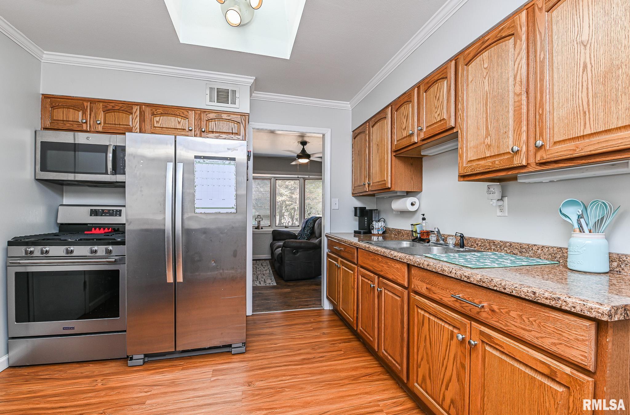 1141 North Wood Road Peoria, IL 61604 - Photo 11 of 28