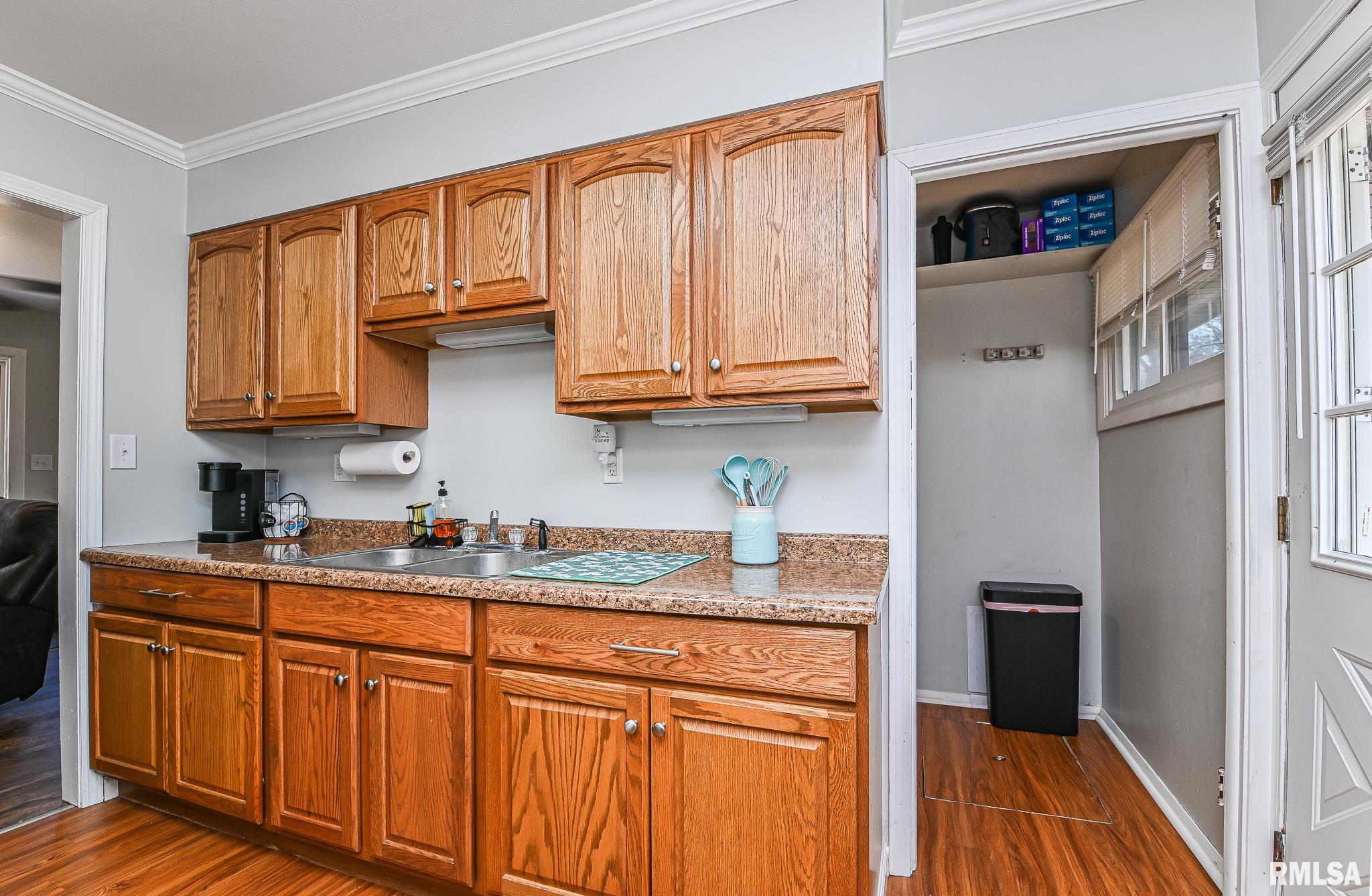 1141 North Wood Road Peoria, IL 61604 - Photo 12 of 28