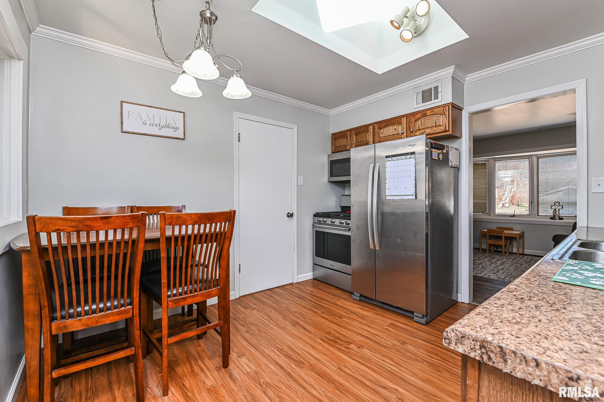 1141 North Wood Road Peoria, IL 61604 - Photo 14 of 28