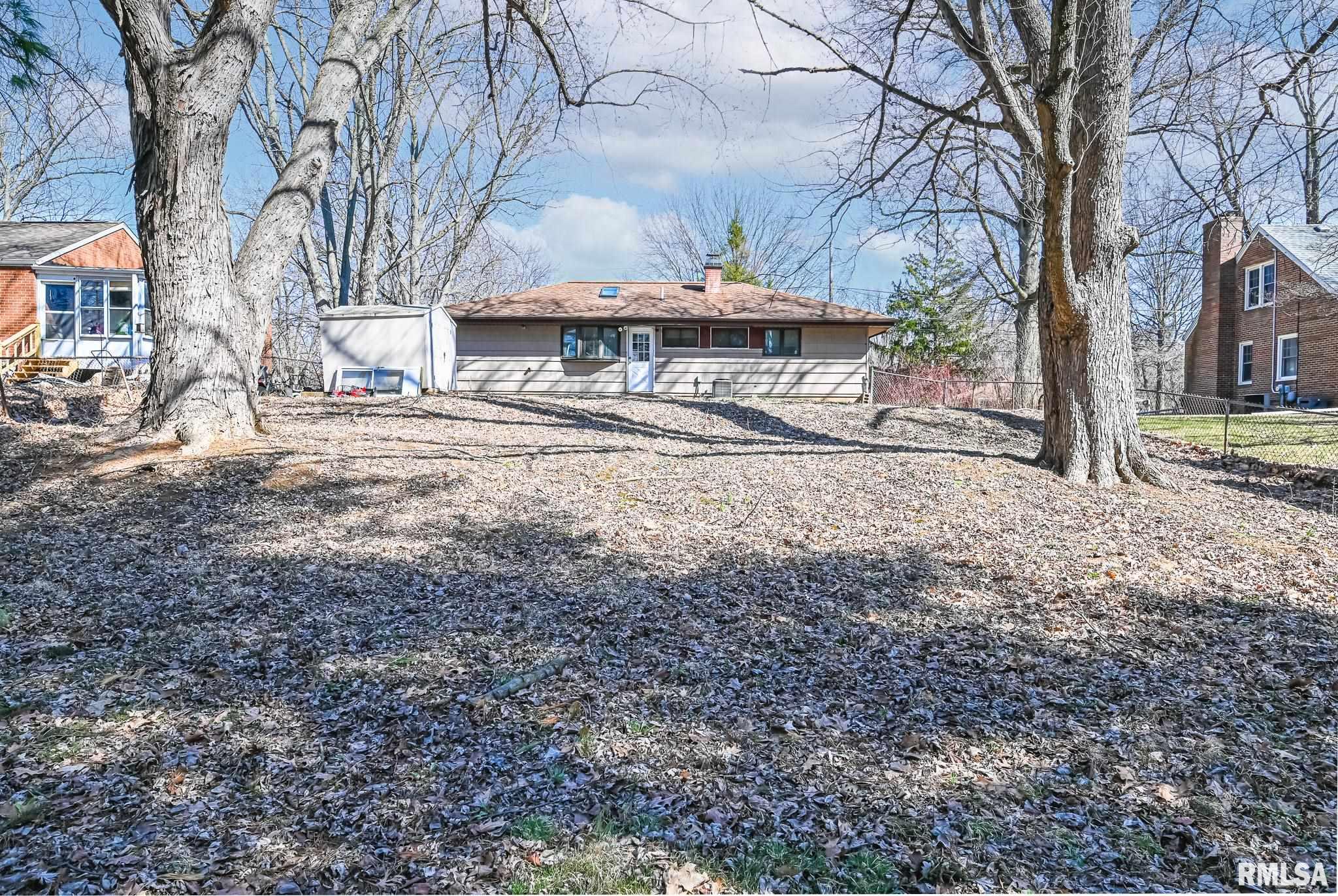 1141 North Wood Road Peoria, IL 61604 - Photo 4 of 28