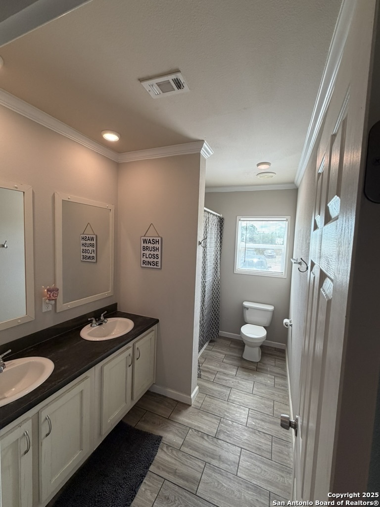 474 Peach Street Leming, TX 78064 - Photo 8 of 10