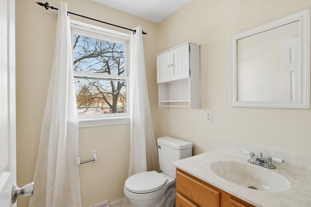 22 Pheasant Drive Springfield, MA 01119 - Photo 17 of 29 Gallery Image 17