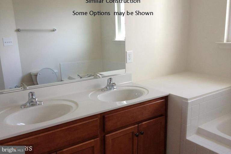 133 Ran Rue Drive Martinsburg, WV 25403 - Photo 16 of 26 Bath (Master)