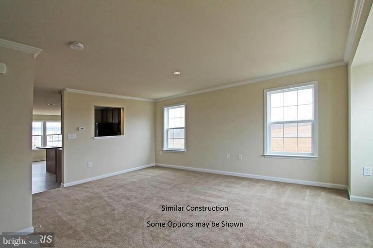 133 Ran Rue Drive Martinsburg, WV 25403 - Photo 3 of 26 Living Room