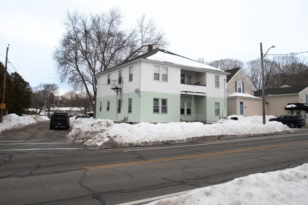 $679,900 | 1088 Diamond Hill Road, Woonsocket, RI 02895