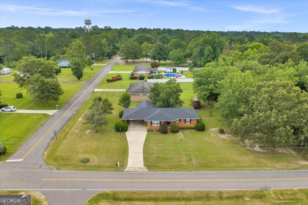 240 Peter Street Cochran, GA 31014 - Photo 11 of 48