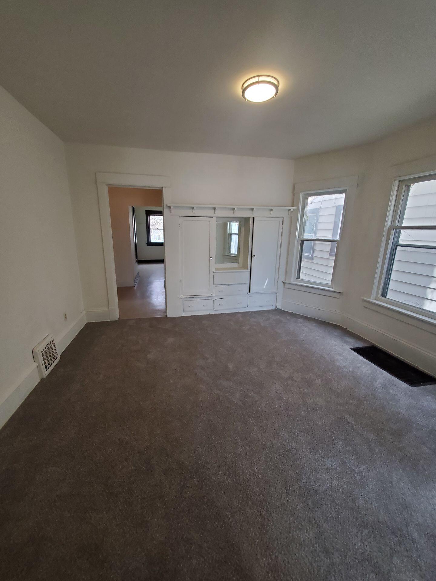 3134 North 35th Street, Unit 3136 Milwaukee, WI 53216 - Photo 3 of 8 Living room