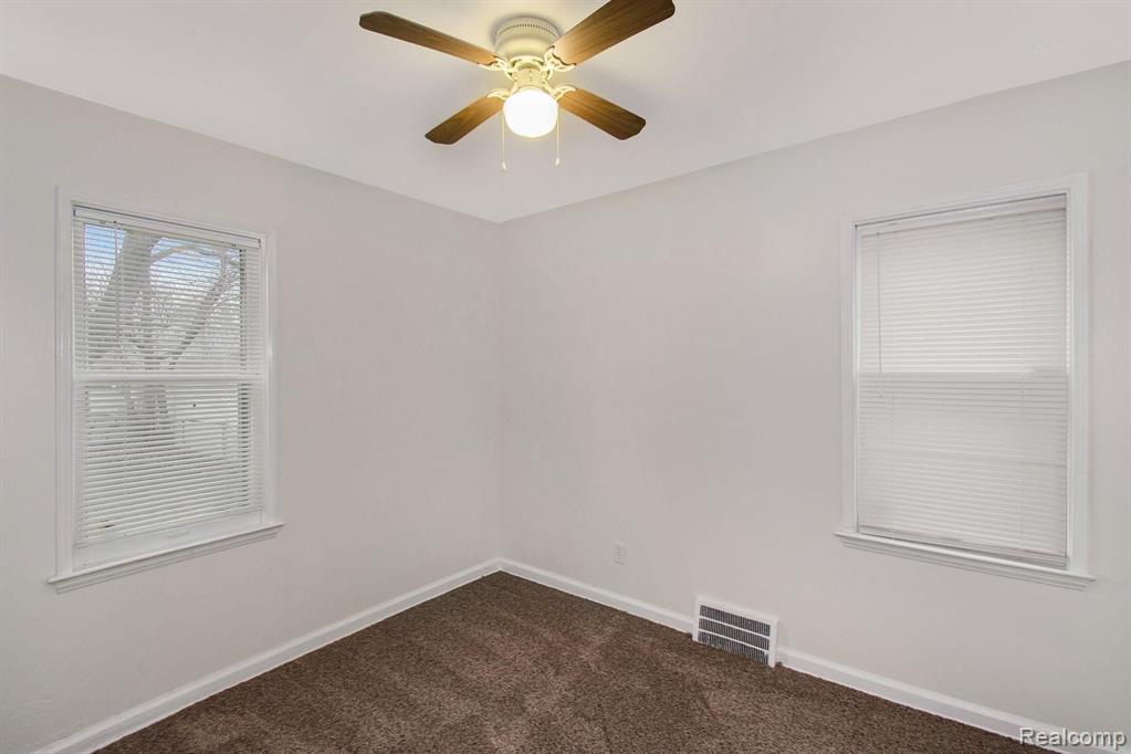 11750 Nottingham Road Detroit, MI 48224 - Photo 15 of 26