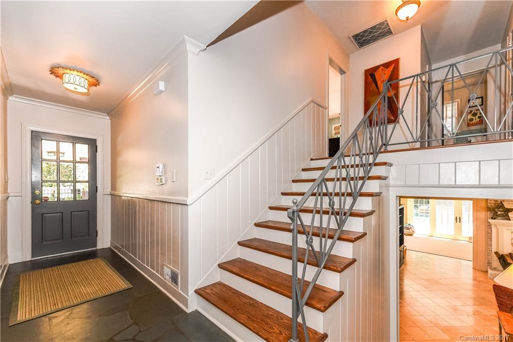 2246 Ferncliff Road Charlotte, NC 28211 - Photo 2 of 22